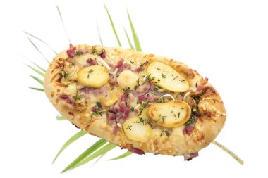 patates ve keçi peyniri beyaz düz ekmek pizza