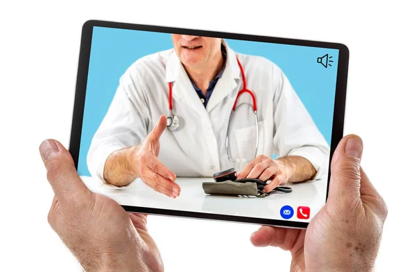 Dokter met een stethoscoop. Begrip telegeneeskunde. — Stockfoto