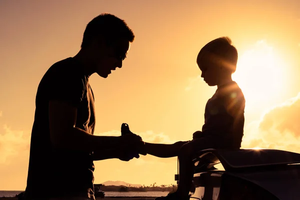 Father Helping Child Put Shoes Happy Father Son Moment — Stock Photo, Image