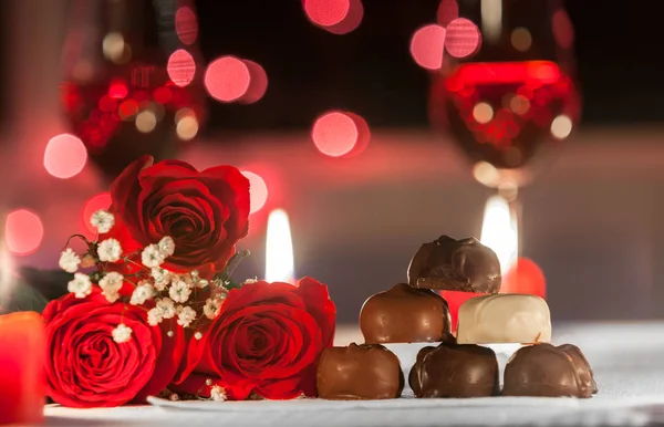 Dia Dos Namorados Rosas Chocolates — Fotografia de Stock