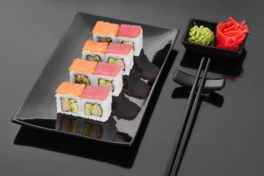 Japon yemek menüsü. Kraliyet rulo