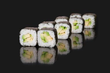 Japon yemek menüsü. Avokado rulo
