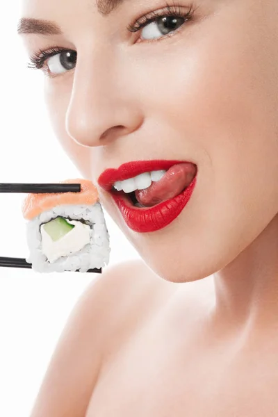 Retrato de menina com sushi — Fotografia de Stock