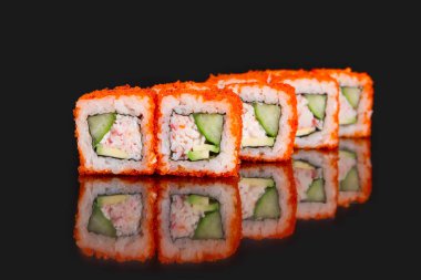 Suşi bar menüsü. California Roll