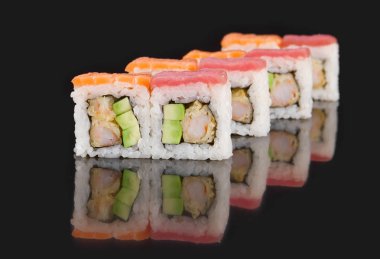 Suşi bar menüsü. Kraliyet rulo