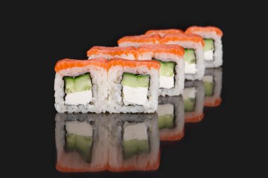 Japon yemek menüsü. Philadelphia 'da somonlu rulo