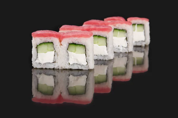 Меню японской кухни. Roll PHILADELPHIA tuna — стоковое фото