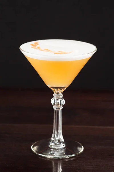 Cocktail Alcool Sur Table Bois — Photo
