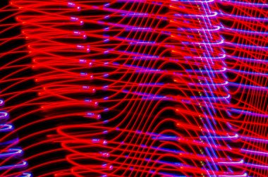 Bulanık sihirli neon ışık ışık efektleri eğri çizgiler