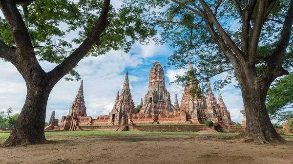 Świątynia Wat Chaiwatthanaram prowincji Ayutthaya. Ayutthaya historyczny Park, Tajlandia — Zdjęcie stockowe