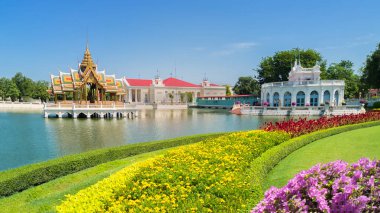 Ayutthaya, Tayland - 31 Temmuz 2017: Bang Pa-In Royal Palace, yaz Sarayı olarak da bilinen, eski Tayland kralları tarafından kullanılan bir palacecomplex var. Phra Thinang Uthayan Phumisathian