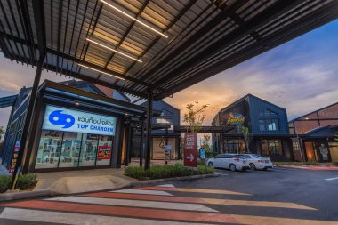 Porto git Bang içinde yeni konumunu Ayutthaya içinde görüntüleyin. Tayland