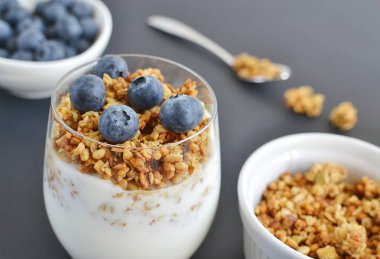 Müsli ile sağlıklı bir kahvaltı.