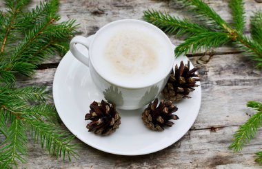 Fincan Cappuccino içecek ahşap arka plan 