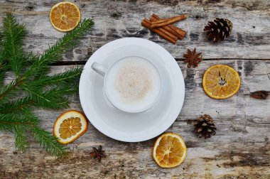 Fincan Cappuccino içecek ahşap arka plan 