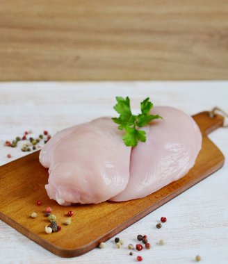 Tavuk fileto hazırlık yaşam tarzı sağlıklı kavramı pişirme