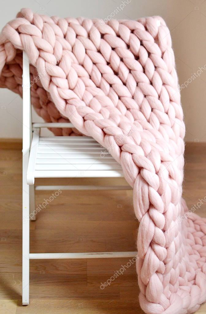 Giant Pink Plaid Woolen Knitted 