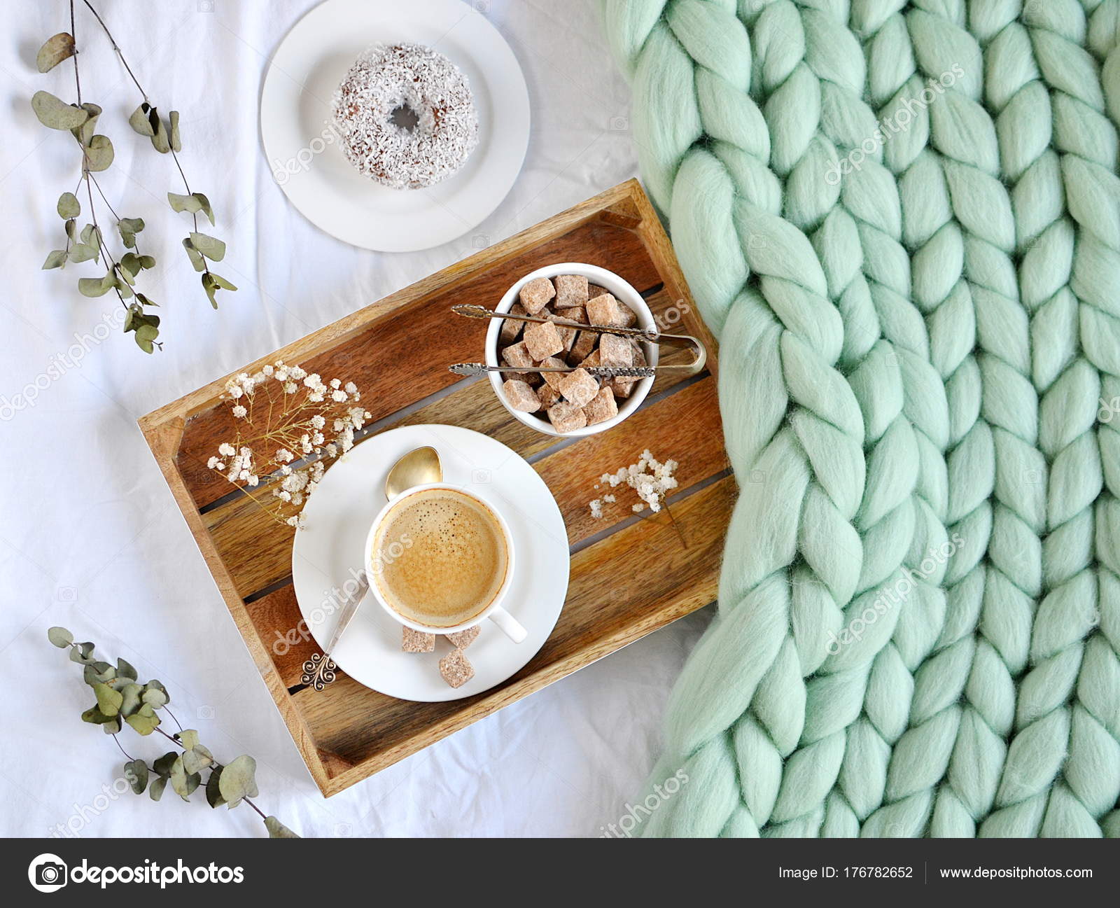 Tasse Mit Cappuccino Doughnutt Grüne Pastell Giant Plaid ... Tasse Mit Cappuccino Doughnutt Grüne Pastell Giant Plaid ...