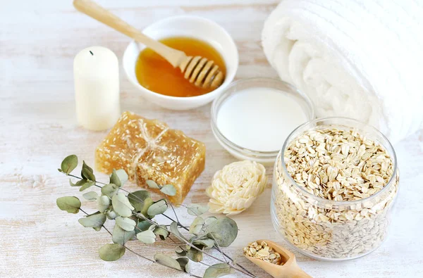 Ingredientes Naturales Para Exfoliante Facial Casero Leche Miel Avena Concepto — Foto de Stock