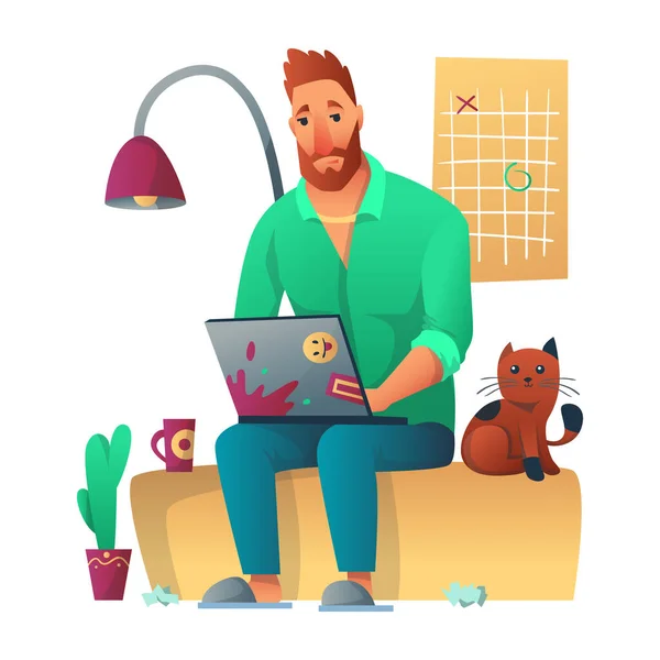 Vermoeide freelance werknemer werkt met laptop zittend op de bank in huis. Naast hem zit kat, grafisch op de muur, cactus, lamp en een papierpuin. Freelancer ochtendplanning, routine vector concept — Stockvector