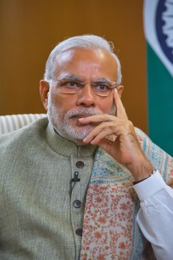 Delhi, Hindistan-Aralık 14,2015: Hindistan Başbakanı Narendra Modi Rus televizyon röportajı sırasında