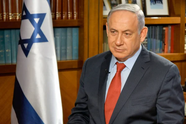 Tel-Aviv, İsrail/Haziran 06,2016: Rus televizyon röportajı sırasında İsrail Benjamin Netanyahu Başbakan