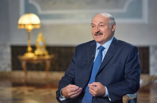 Mińsk, Białoruś/wrzesień 06,2016: Prezydent miasta Białorusi Aleksander Łukaszenko w wywiadzie dla rosyjskiej telewizji — Zdjęcie stockowe