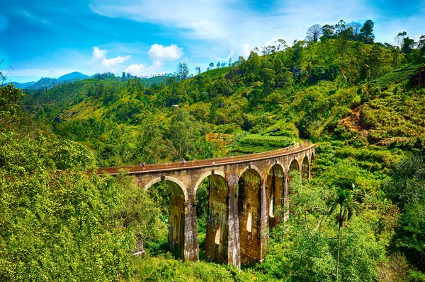 Dokuz demiryolu Köprüsü Demodara, Sri Lanka kemer