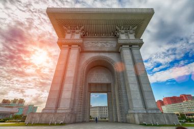 Pyongyang, Kuzey Kore-Ekim 12,2017: Zafer takı Kore 1925-1945 Japon işgalcilere karşı dayanıklılığını onuruna