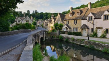 Castle Combe en güzel Köyü 