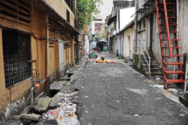 Sahipsiz şehir içi Alleyway görünümünü