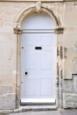 Eski Beyaz Saray kapı ile bej duvar