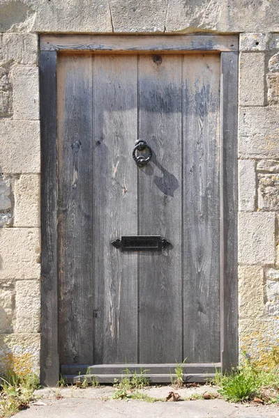 Old Shabby Grey House Door — Stock Photo, Image