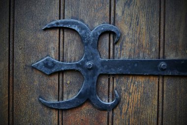 Eski püskü kapı görünümünü portre