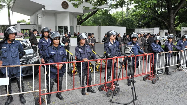 Bangkok Czerwiec 2013 Pilnują Policji Royal Thai Sztab Policji Jako — Zdjęcie stockowe
