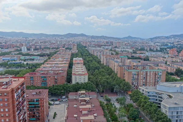 西班牙巴塞罗那市住宅区的高瞻远瞩 — 图库照片