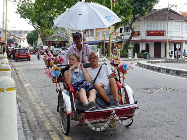 Джордж Таун Малайзия Апреля 2019 Года Пассажирская Поездка Общественном Велосипеде — стоковое фото