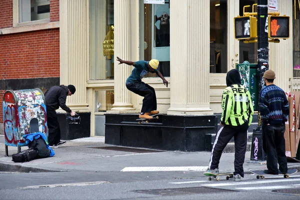 New York City Usa November 2019 Group Skaters Film Video — Stock Photo, Image