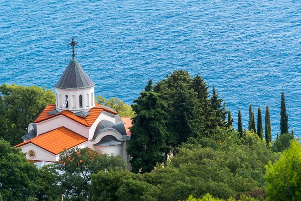 Az Oreanda Isten Anyja templom — Stock Fotó