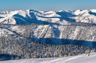 Khamar-Daban ridge görünümünü sabah