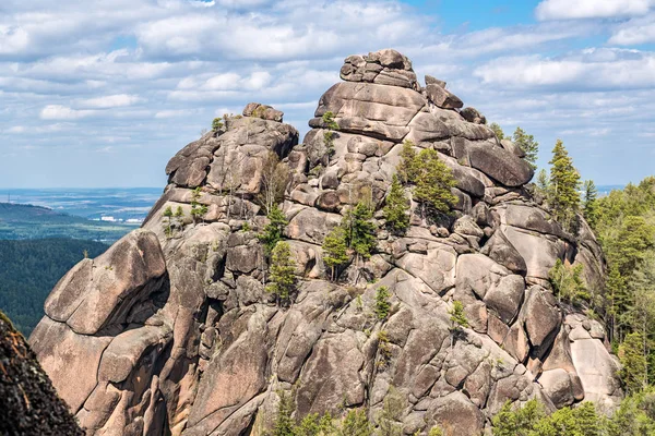 Krasnoyarsk Pillars saklıdır. İlk ayağı
