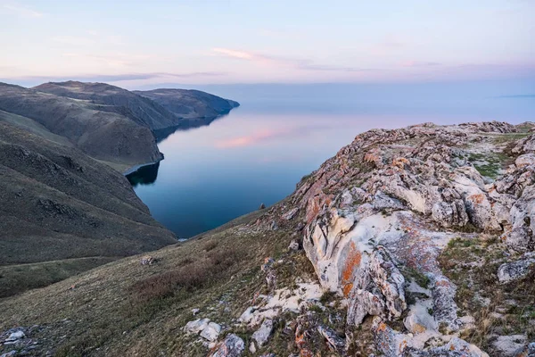 Bella vista sulla baia di Aya, lago Baikal — Foto Stock