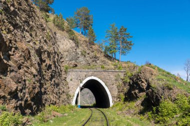 Çevre-Baykal demiryolu eski tüneli