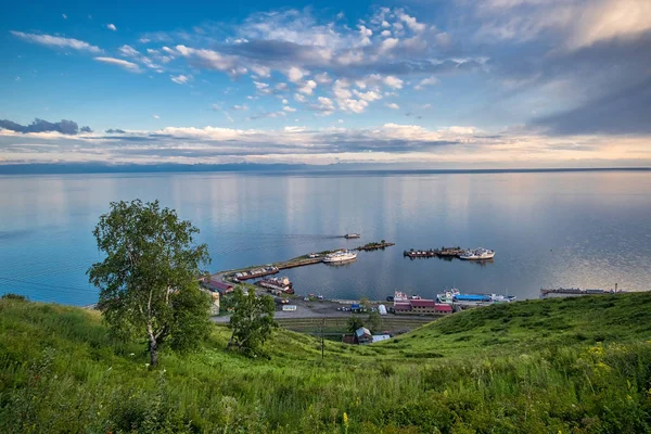 View of the port in the village on Baikal lake — Stock Photo, Image