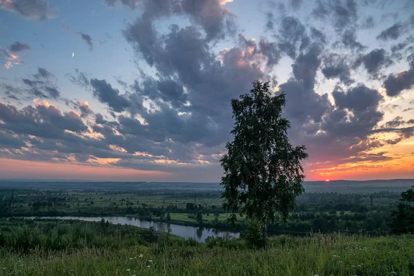 Beautiful sunset over the Irkut River — Stock Photo, Image