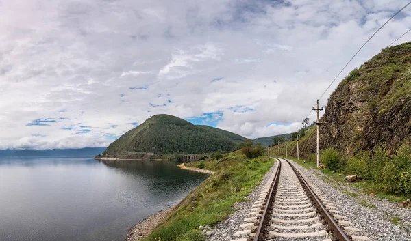 Görünümü, çevre-Baykal demiryolu eski Angasolka Köyü