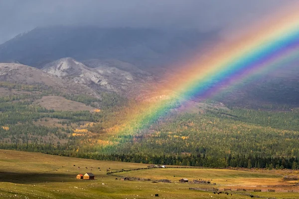 Haus des aufsteigenden Regenbogens — Stockfoto