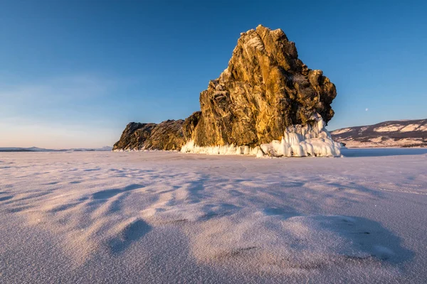 Vista de la isla de Oltrek en el lago Baikal —  Fotos de Stock