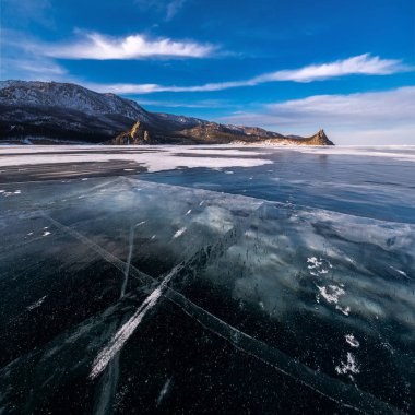 Sandy Bay Baykal Gölü buz ile bir görünüm