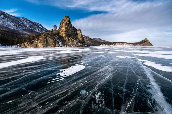 Tempestade de neve no gelo do Lago Baikal em Sandy Bay — Fotografia de Stock